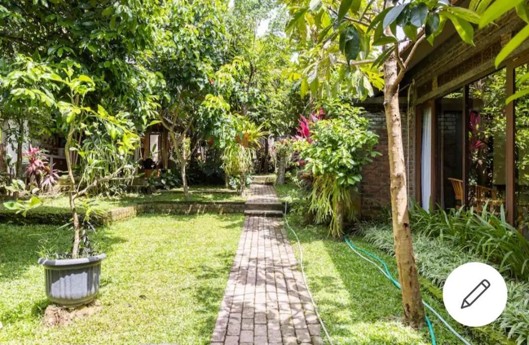 Ary House Ubud Экстерьер фото