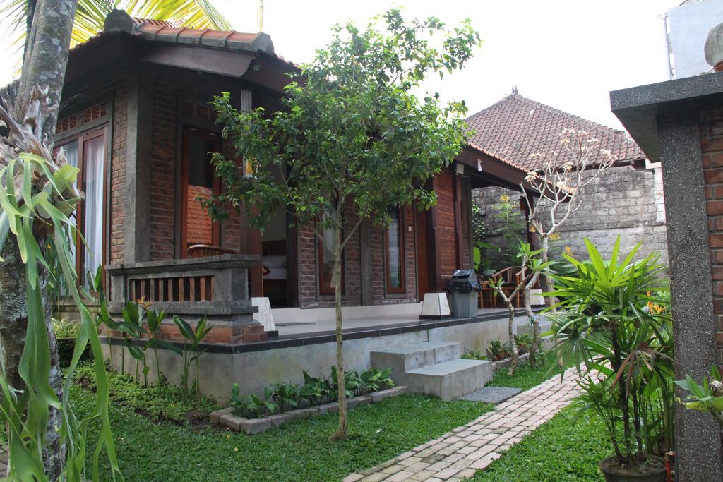Ary House Ubud Экстерьер фото