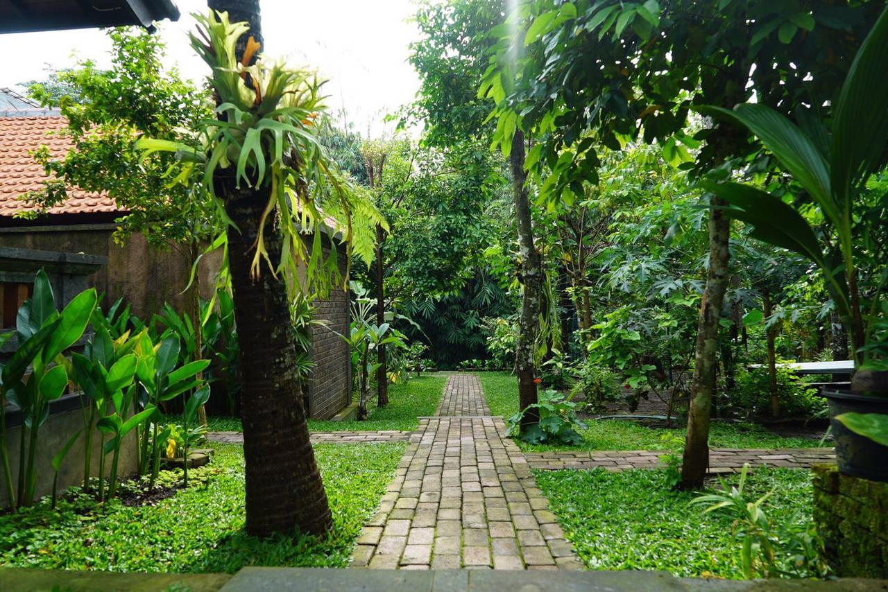 Ary House Ubud Экстерьер фото